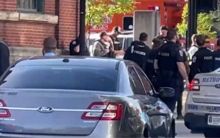 Estados Unidos: Tiroteo en banco de Louisville deja cuatro víctimas fatales y ocho heridos