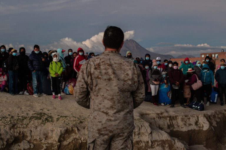 Detuvieron a 109 migrantes que intentaron salir por Colchane: La mayoría estaba en Chile de manera irregular