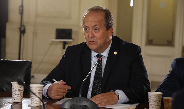 Aumenta debate por el 