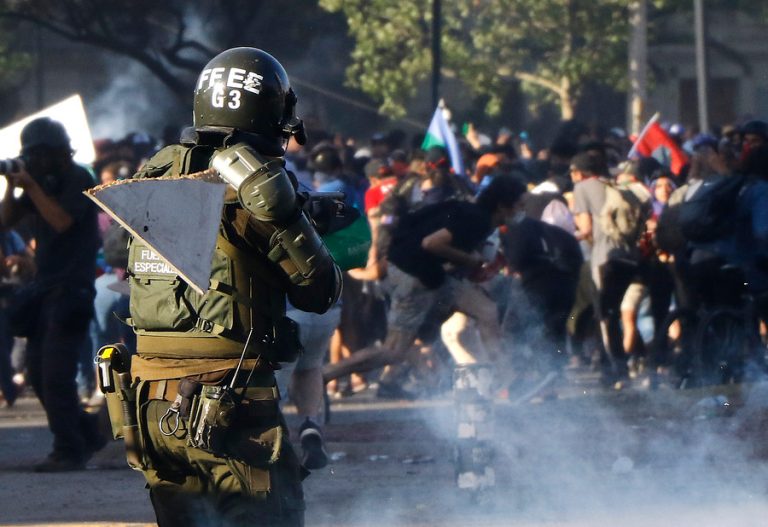 Debate por ley de uso de la fuerza ingresada por el gobierno: Oposición la califica como un 