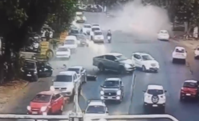 ¿Quién se hace responsable de daños en choques por persecución? Se recomienda mantener los seguros al día