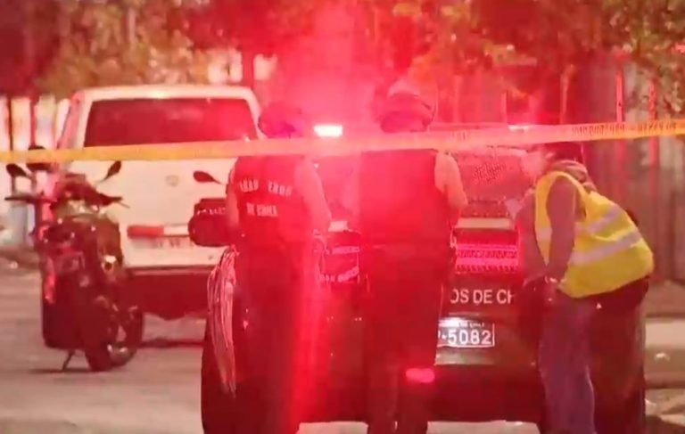 Le dispararon desde un auto: Joven fue asesinado a tiros en el Persa Biobío