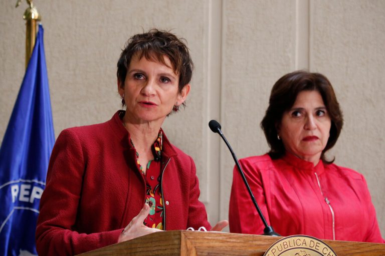 Entre encuestas y licencia médica: El complejo momento de las ministras Tohá y Uriarte en medio de críticas