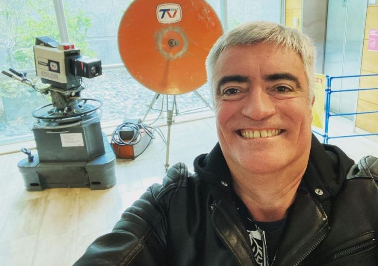 La emoción de Mauricio Flores al revelar que su hija despertó tras sufrir accidente cerebrovascular