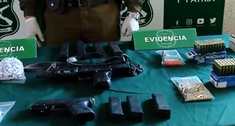 Tres detenidos tras operativo en El Bosque: Les decomisaron droga y hasta una subametralladora UZI