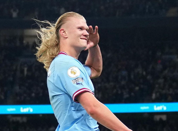 Superó récord de un chileno: Haaland se convirtió en máximo goleador extranjero en una temporada de Premier