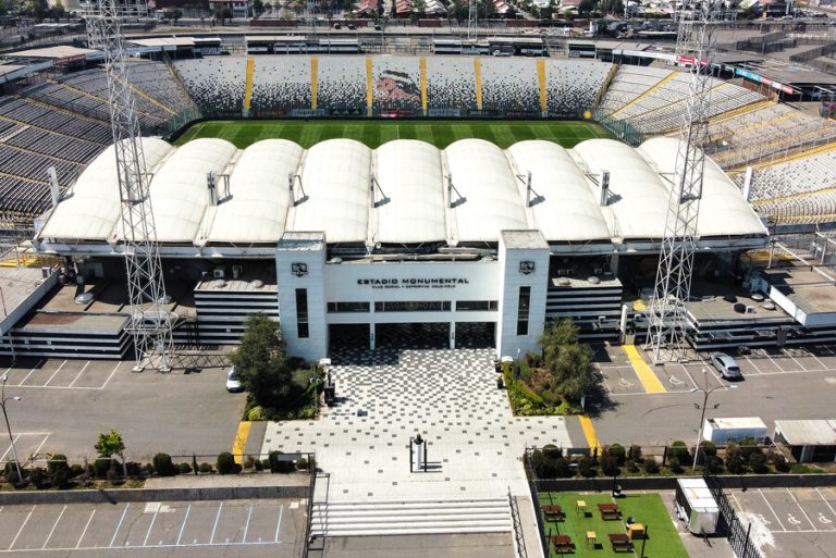 Se reduce aforo para Colo Colo frente a Boca Juniors: Autoridades cierran sectores del Estadio Monumental