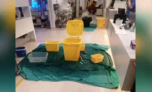 Filtración de agua en UCI de Hospital Dr. Gustavo Fricke: Funcionarios acusan que no es la primera vez