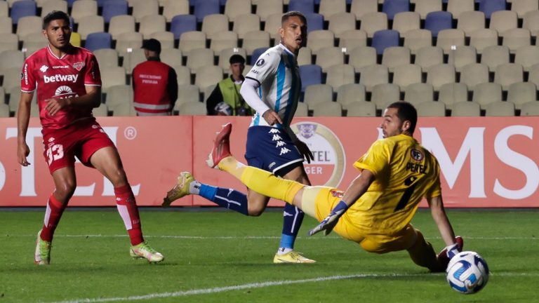 No lograron dar la sorpresa: Ñublense cayó ante Racing en su debut por Copa Libertadores