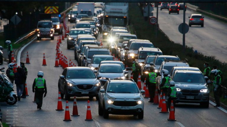 ¿Cuándo le toca a mi auto? Este es el calendario de restricción vehicular 2023 en la Región Metropolitana