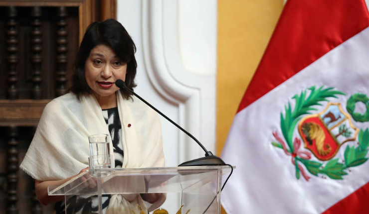 Crisis migratoria: Canciller peruana asegura que Venezuela enviará un avión a Arica para repatriar a migrantes