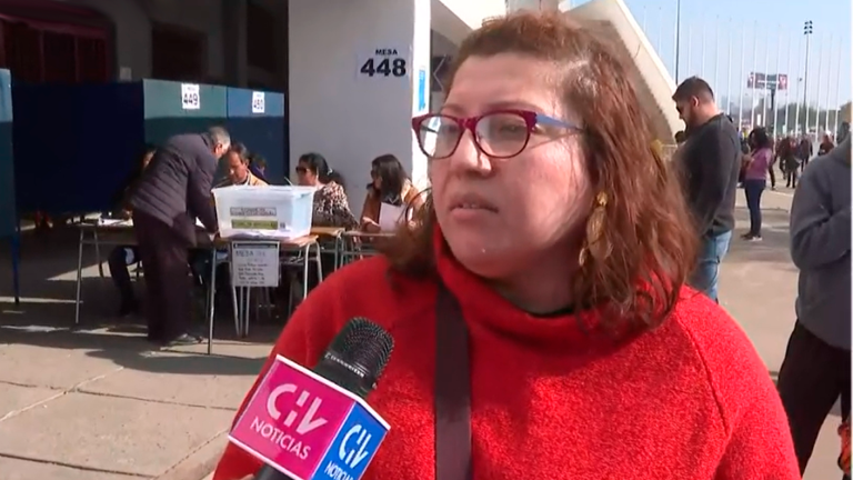 “No hay apoyo”: El drama de mamá cuidadora que fue elegida vocal de mesa