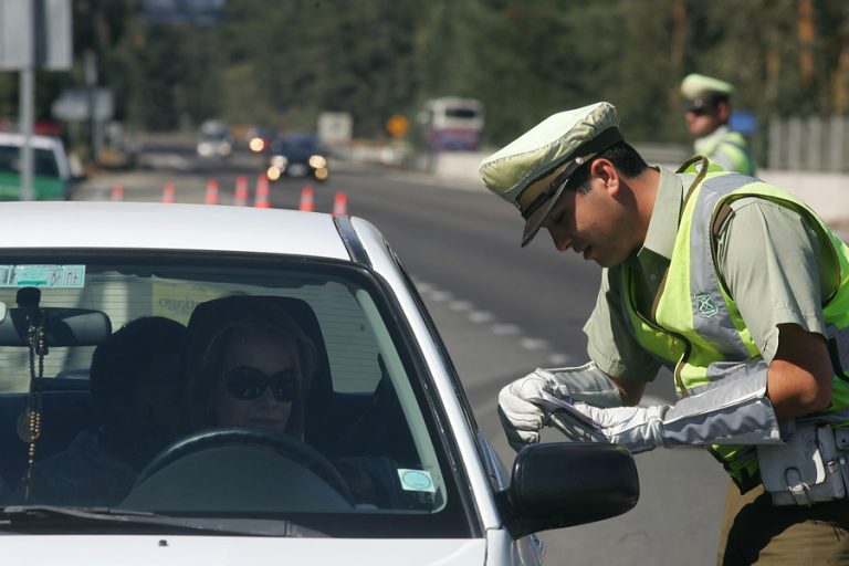 Apuntan a larga espera en municipios: ¿Por qué hay tantas personas manejando sin licencia de conducir?