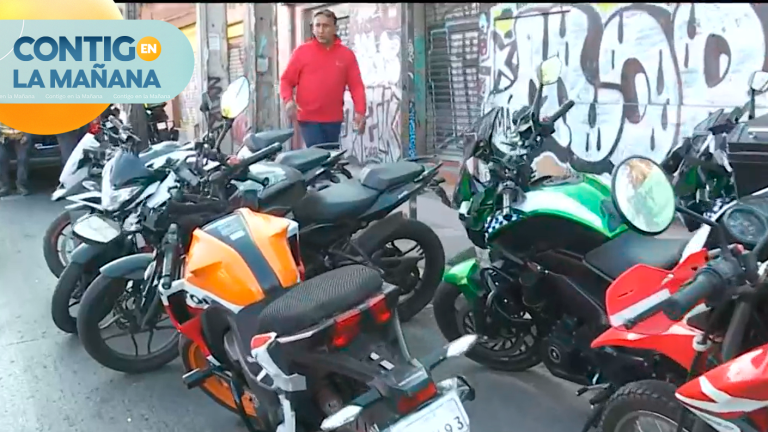 Fiscalización en La Reina deja 12 motos retenidas y 4 detenidos por ocultar patente