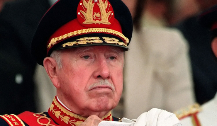 Fiscalía abre investigación para dar con el paradero de armas extraviadas pertenecientes a Augusto Pinochet