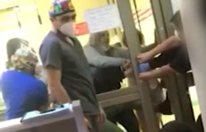 Más de 400 denuncias en lo que va del año: Agresiones contra personal de salud aumentaron de forma exponencial