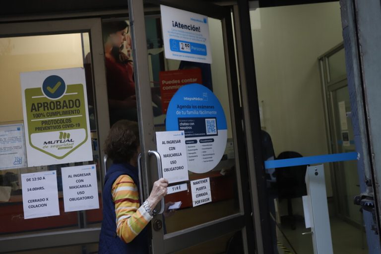 Isapres: Revisa acá cómo conocer el factor en la tabla única según tu edad y cuánto costaría tu plan