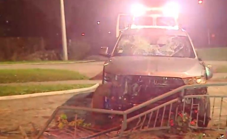 Conductor chocó y abandonó su auto en Maipú: Carabineros trabaja para dar con su paradero