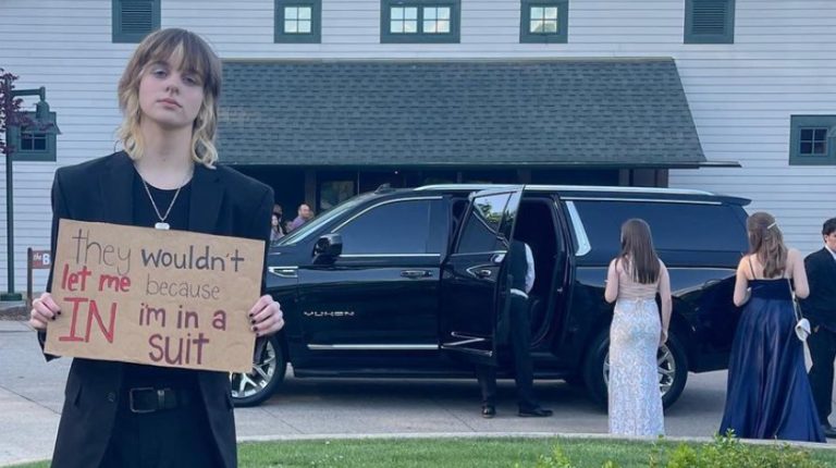 Expulsaron a estudiante no binaria de su graduación por ir con traje y se hizo viral: 