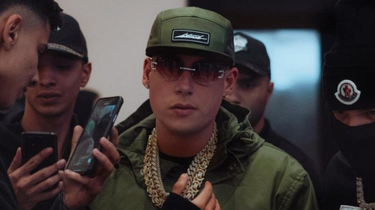 Cosculluela es sentenciado por violencia machista contra su ex esposa: ¿Cuál es la pena que deberá cumplir?
