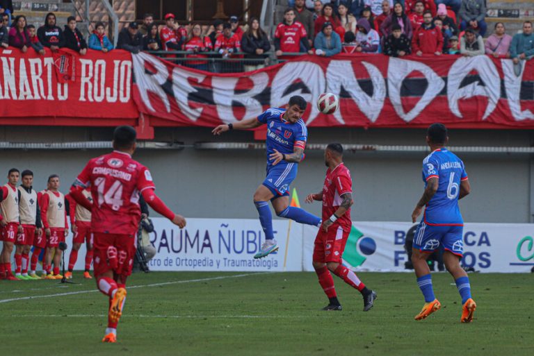 No pudieron terminar bien la primera rueda: La U y Ñublense sellaron un deslucido empate por la cuenta mínima