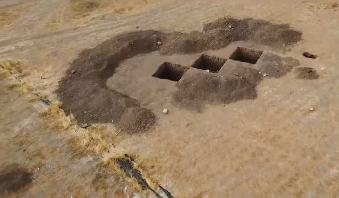 Antropólogos encontraron cuerpos y objetos con más de mil años de antigüedad en Colina