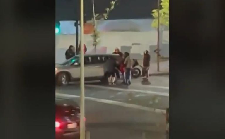 Mujer fue apuñalada tras salir de un cajero automático en Las Condes: La atacaron por la espalda