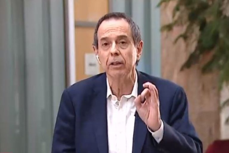 Oposición amenazó con congelar relaciones con ministra: Continúa polémica por renuncia de Christian Larraín