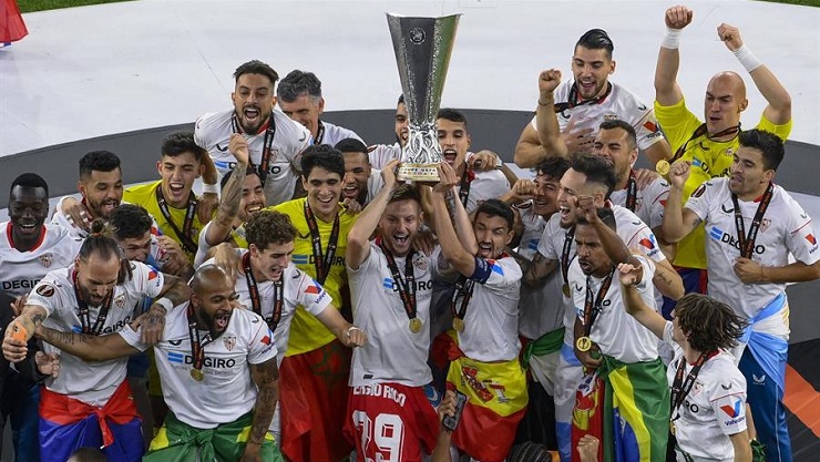 Hegemonía total: Sevilla derrotó en penales a la Roma y volvió a conquistar la Europa League