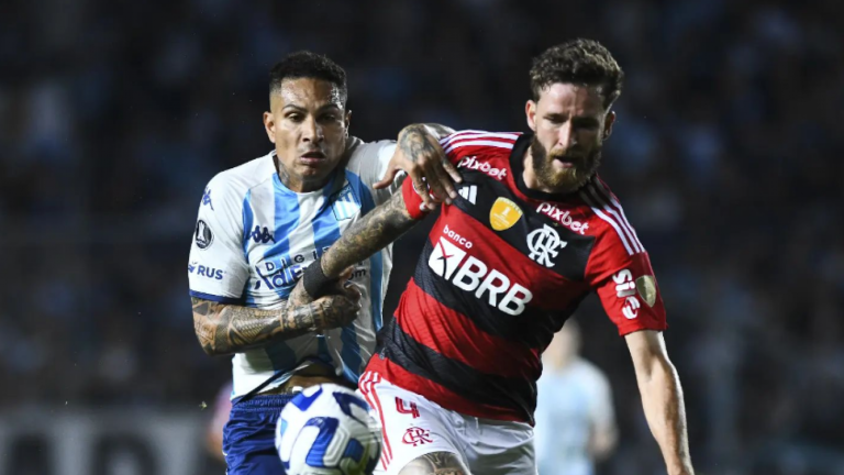 Chilenos vieron acción en el empate de Racing y Flamengo en la Copa Libertadores
