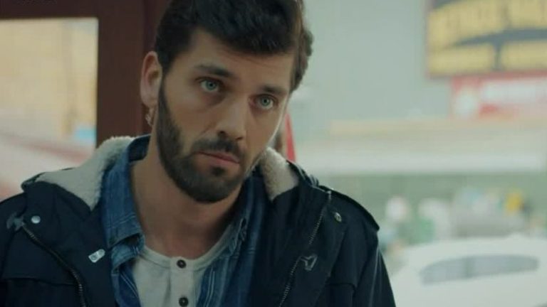 “Averiguaré todo”: Alí sospecha de la cercanía entre Gönül y Zeynep