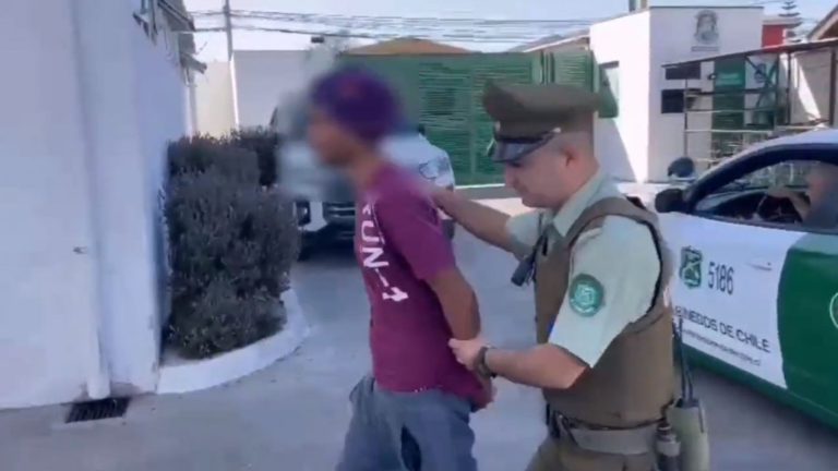 Robó el voto y se dio a la fuga: Carabineros logró detener a sujeto y la papeleta fue devuelta a la urna
