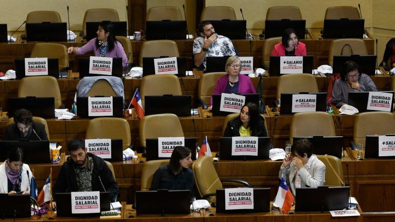 Cámara aprueba proyecto que aumenta salario mínimo a $500 mil: ¿Cuál es el siguiente paso?