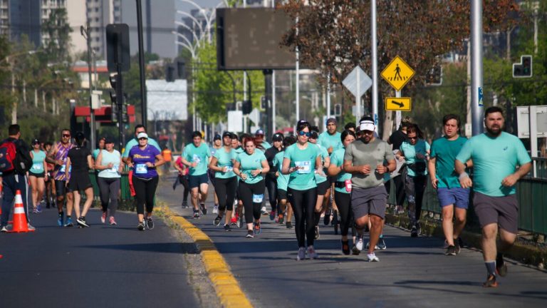Maratón de Santiago: Estos son los cortes y desvíos que debes considerar para el Día de la Madre