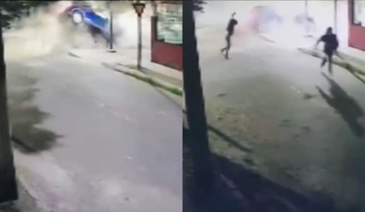 Impactante registro: Chocaron con poste de luz tras huir de fiscalización y escaparon a pie pese al accidente