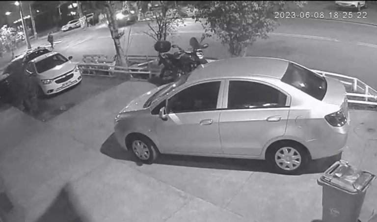 No tenía licencia de conducir: Joven atropelló a 5 personas en un paradero de Huechuraba