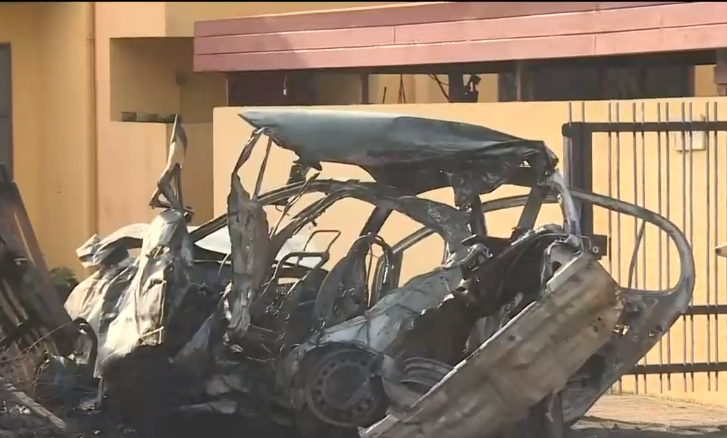 Tres personas murieron: Conductor perdió control de vehículo y chocó contra vivienda en Ruta de la Madera