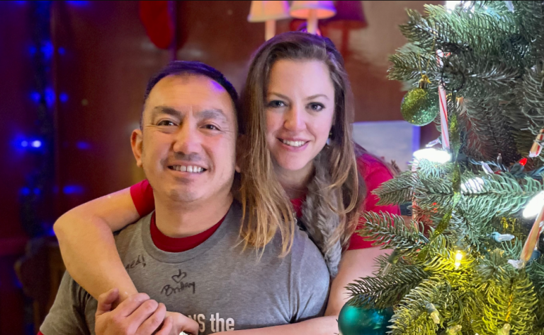 Llevaban 3 meses casados: Hombre murió ahogado en su luna de miel y a su esposa le robaron todas sus cosas