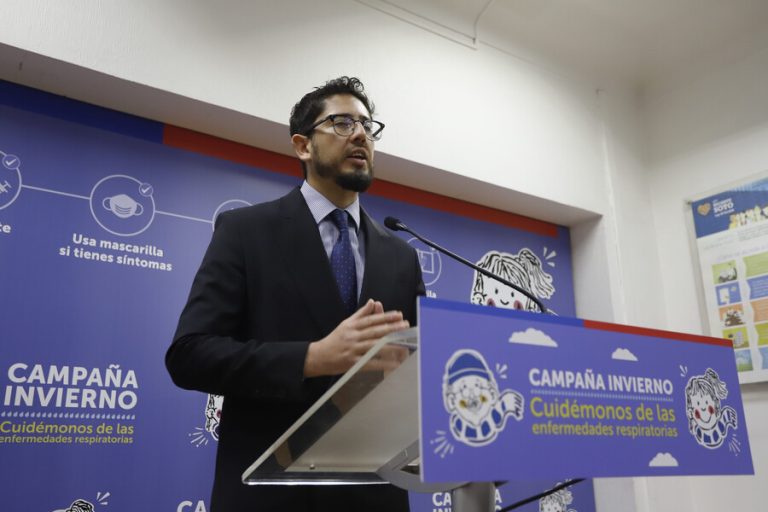 Agradeció confianza del pdte. Boric: El mensaje de Fernando Araos tras renunciar a su cargo de subsecretario