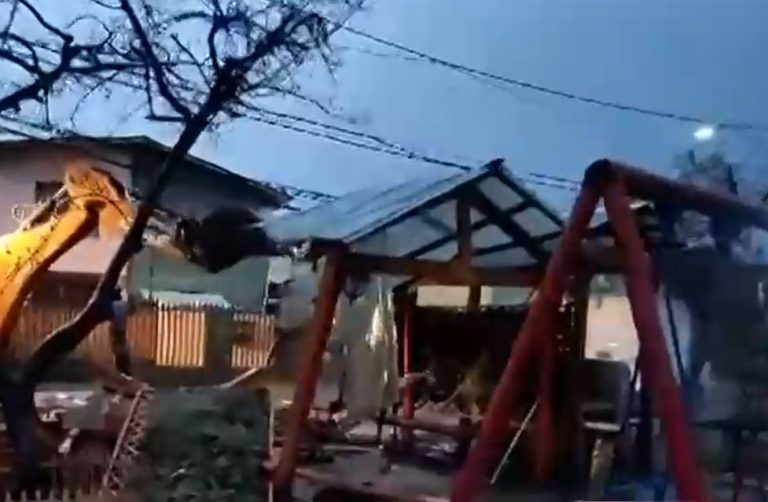 Con mesa de ping pong y quincho: Así era el segundo mausoleo narco que fue demolido en Quilicura