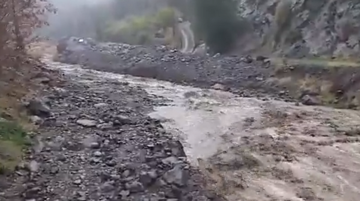 Sistema frontal: Reportan peligro de rodados y al menos 3 casas afectadas en San José de Maipo