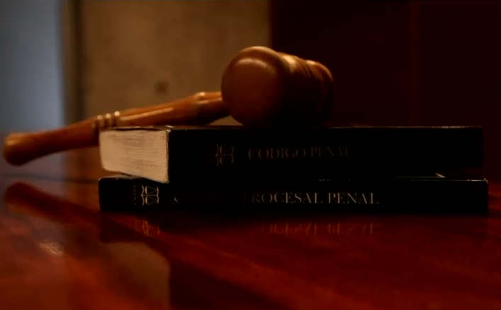 No son fiscalizados: Centros de peritajes psicológicos emiten polémicos informes para conseguir tuición de hijos