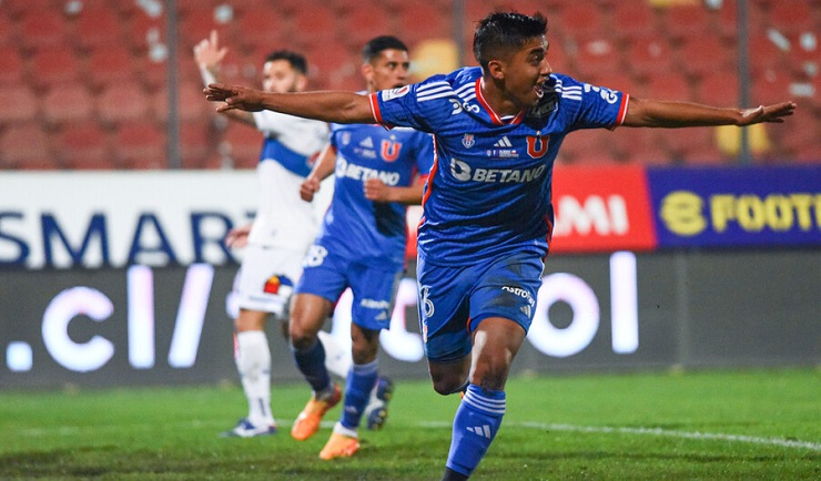 La U golpeó en los momentos precisos a una pobre UC y se quedó con el clásico universitario