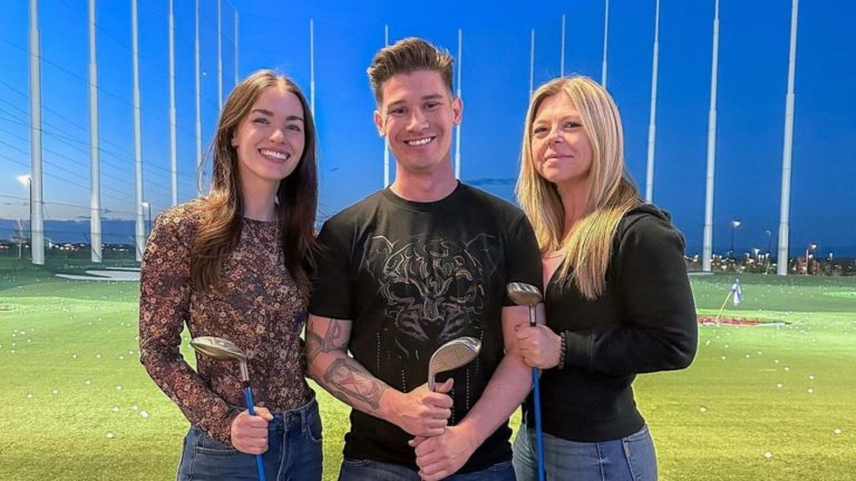 La inesperada revelación de joven que vive en trío amoroso: 