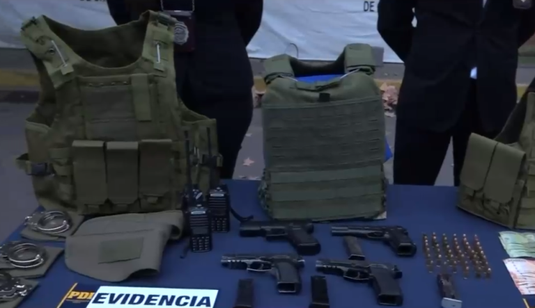 Hasta utilizaban vestuario: PDI detuvo a banda de falsos carabineros que realizaban 