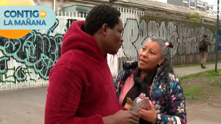 “Chile castiga a las personas honestas”: Vecinos entregaron apoyo a conductor haitiano