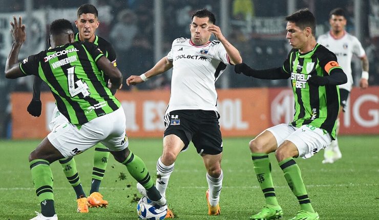 A definirlo en Brasil: Colo Colo derrotó al América Mineiro en el repechaje de la Sudamericana