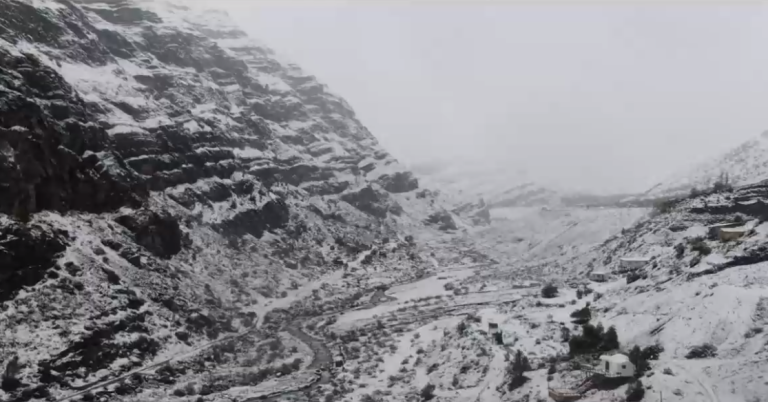 Llegó a la precordillera de la RM y también a Coquimbo: Los blancos registros que dejó la nieve