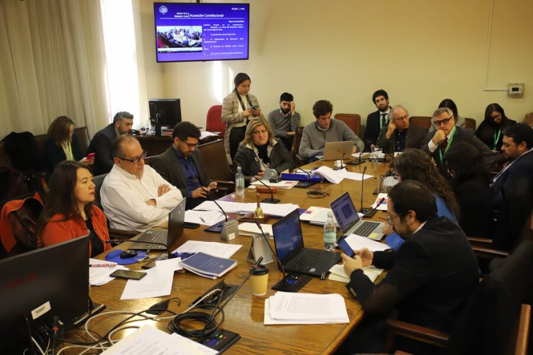 Fracaso de cuarta acusación constitucional de Chile Vamos desata crisis en la oposición