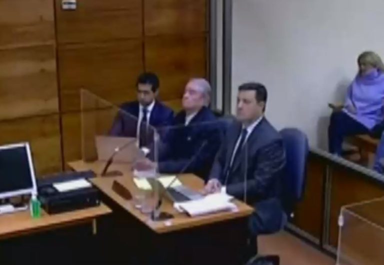 Revocan prisión preventiva de Eduardo Macaya tras investigación por delitos de abuso sexual